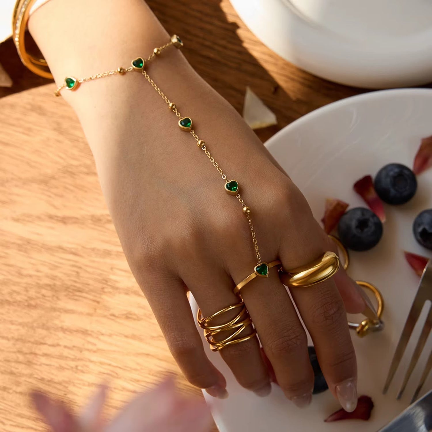 Green Heart Handchain