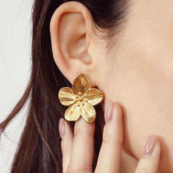 Glam Studs