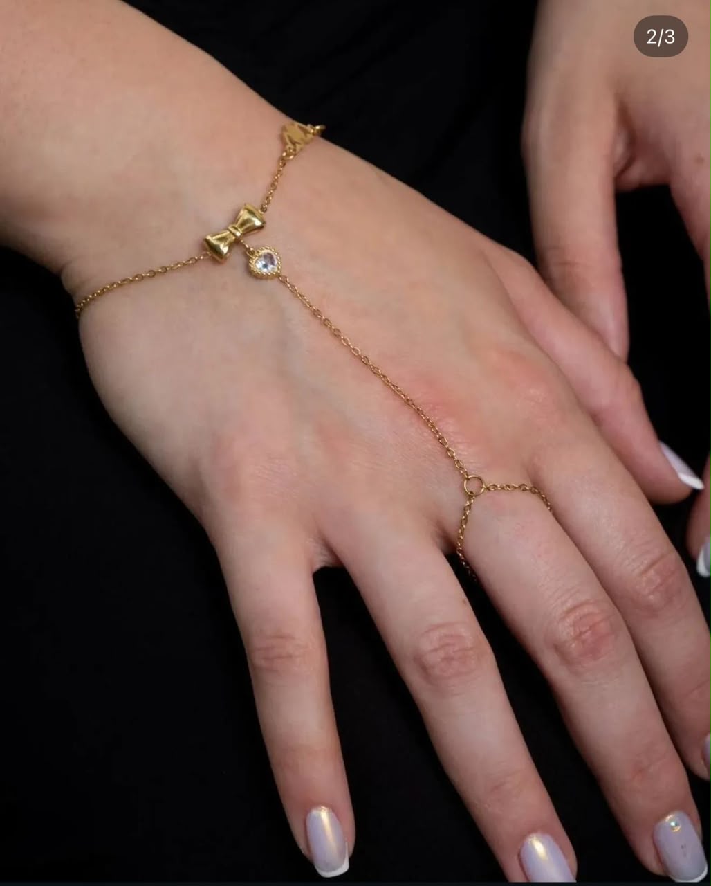 Dainty Bow Handchain