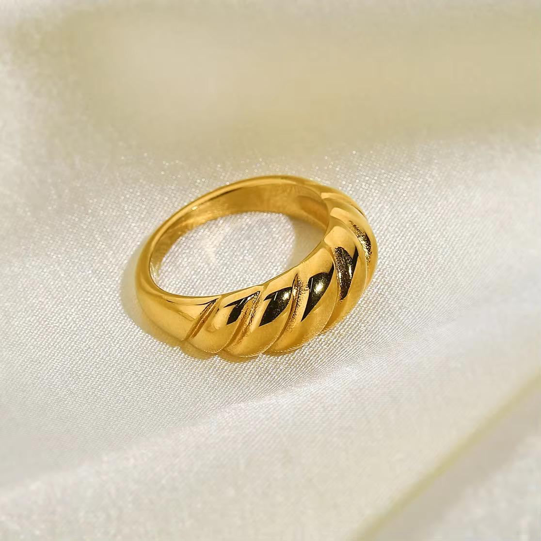 Modern Muse Ring