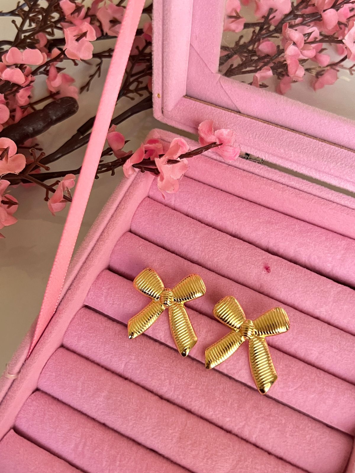 Big Bow Charm