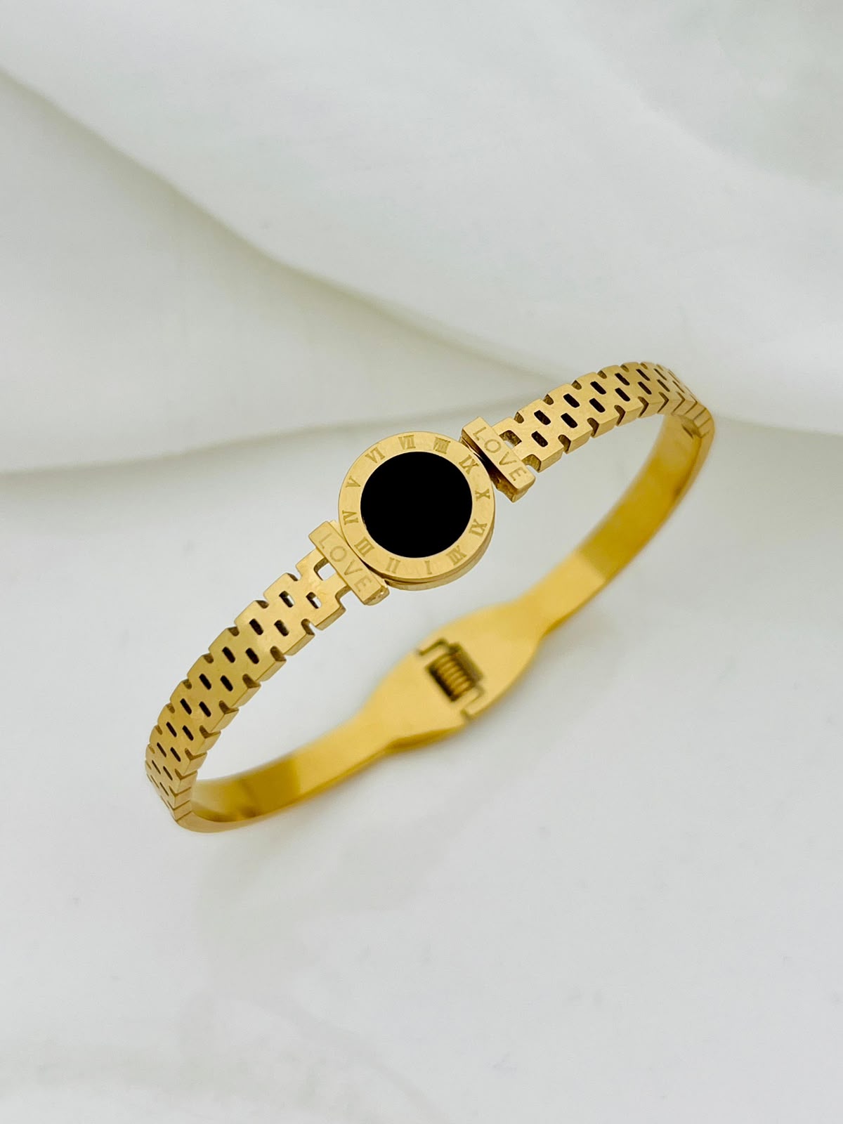 Tory Bangle